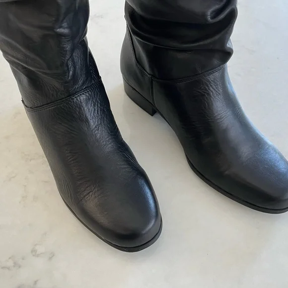 New Leather St. John Slouch Black Boots - Picture 3 of 7